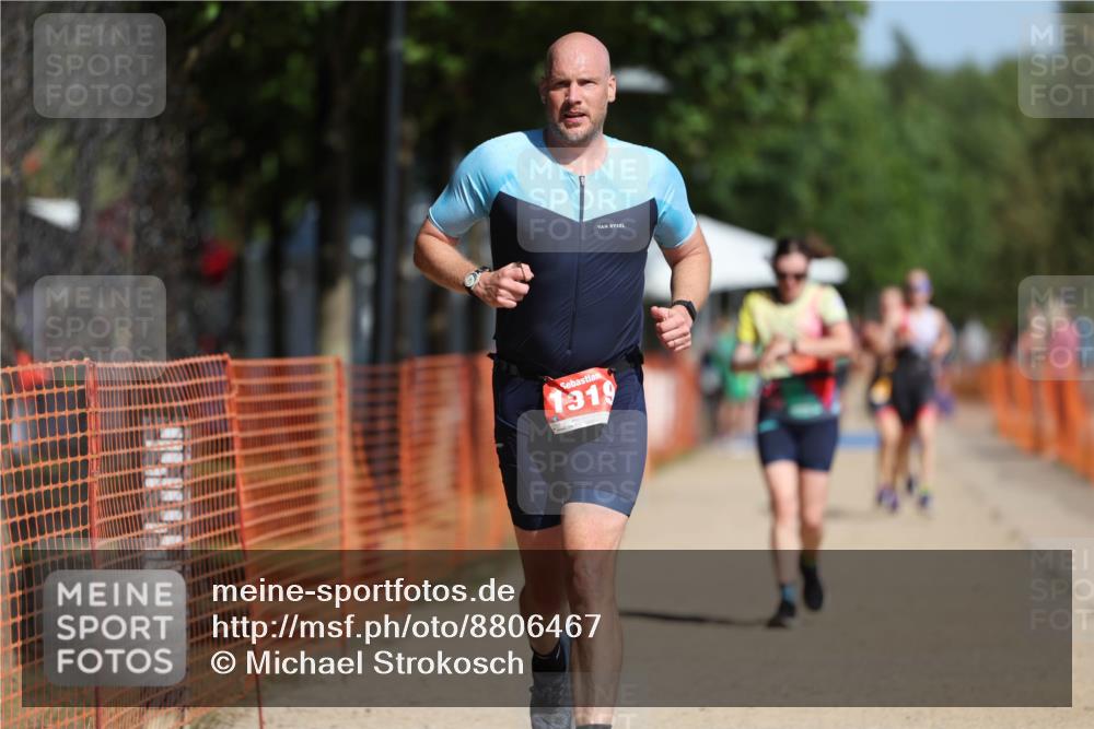07.09.2025 - 19. Norderstedt Triathlon Michael Strokosch http://msf.ph/oto/8806467 07.09.2025 12:09:52 Laufen 860, 1153, 1319 meine-sportfotos.de