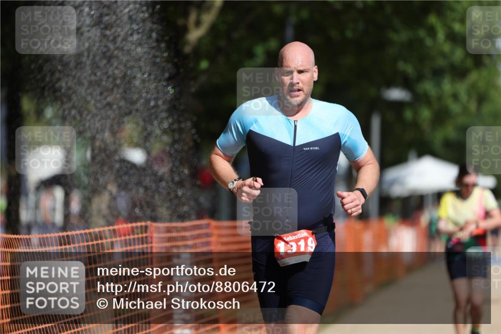 07.09.2025 - 19. Norderstedt Triathlon Michael Strokosch http://msf.ph/oto/8806472 07.09.2025 12:09:53 Laufen 860, 1153, 1319 meine-sportfotos.de