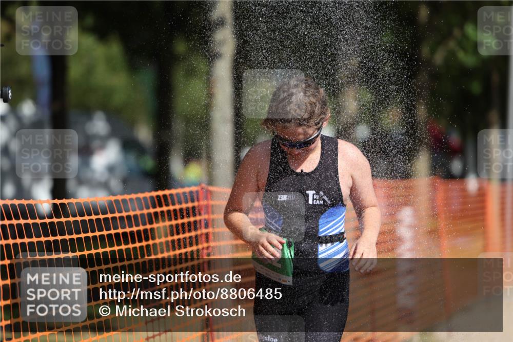 07.09.2025 - 19. Norderstedt Triathlon Michael Strokosch http://msf.ph/oto/8806485 07.09.2025 11:15:35 Laufen 122 meine-sportfotos.de