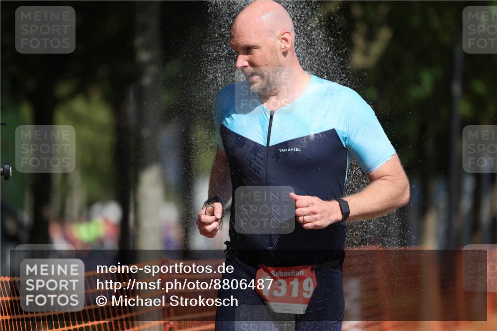 07.09.2025 - 19. Norderstedt Triathlon Michael Strokosch http://msf.ph/oto/8806487 07.09.2025 12:09:54 Laufen 860, 1153, 1197, 1319 meine-sportfotos.de