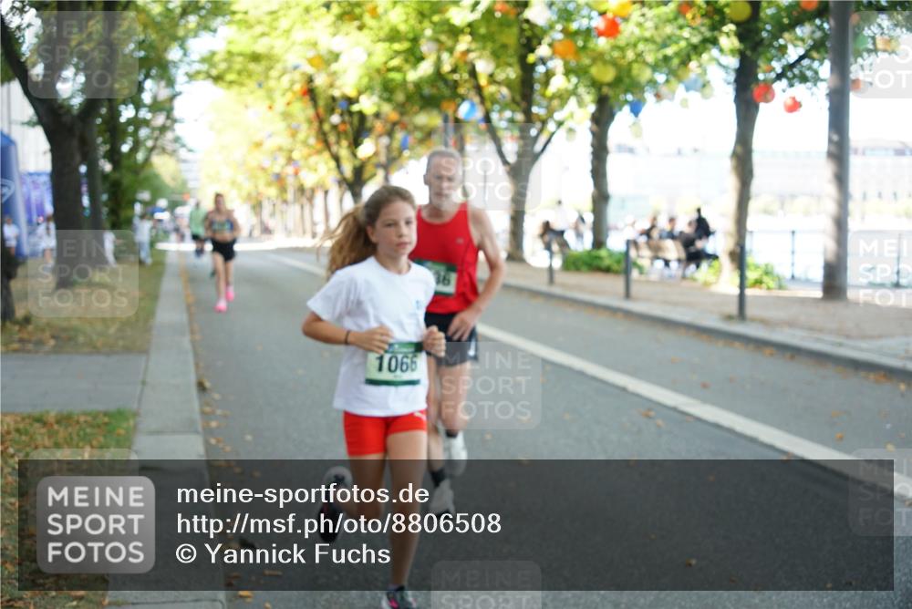 07.09.2025 - BARMER Alsterlauf Yannick Fuchs http://msf.ph/oto/8806508 07.09.2025 11:55:13 Laufen 1066 meine-sportfotos.de