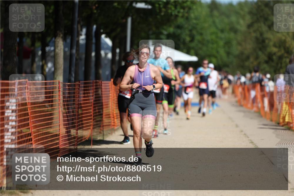 07.09.2025 - 19. Norderstedt Triathlon Michael Strokosch http://msf.ph/oto/8806519 07.09.2025 12:39:42 Laufen 748, 763, 778, 1239 meine-sportfotos.de