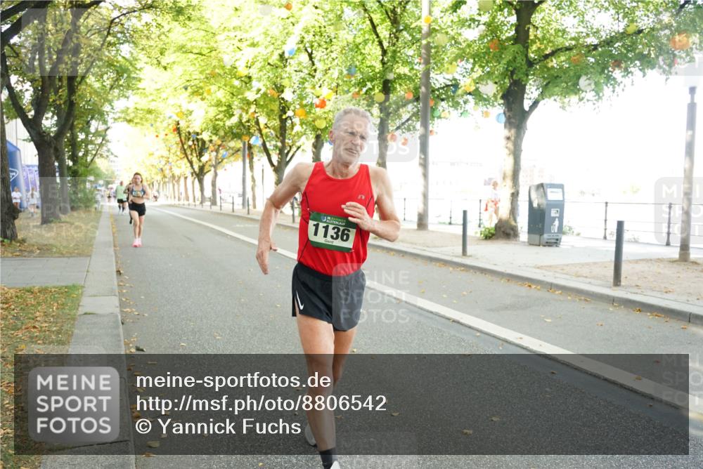 07.09.2025 - BARMER Alsterlauf Yannick Fuchs http://msf.ph/oto/8806542 07.09.2025 11:55:14 Laufen 36, 1136 meine-sportfotos.de