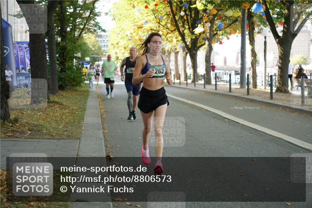 07.09.2025 - BARMER Alsterlauf Yannick Fuchs http://msf.ph/oto/8806573 07.09.2025 11:55:16 Laufen 108, 262 meine-sportfotos.de