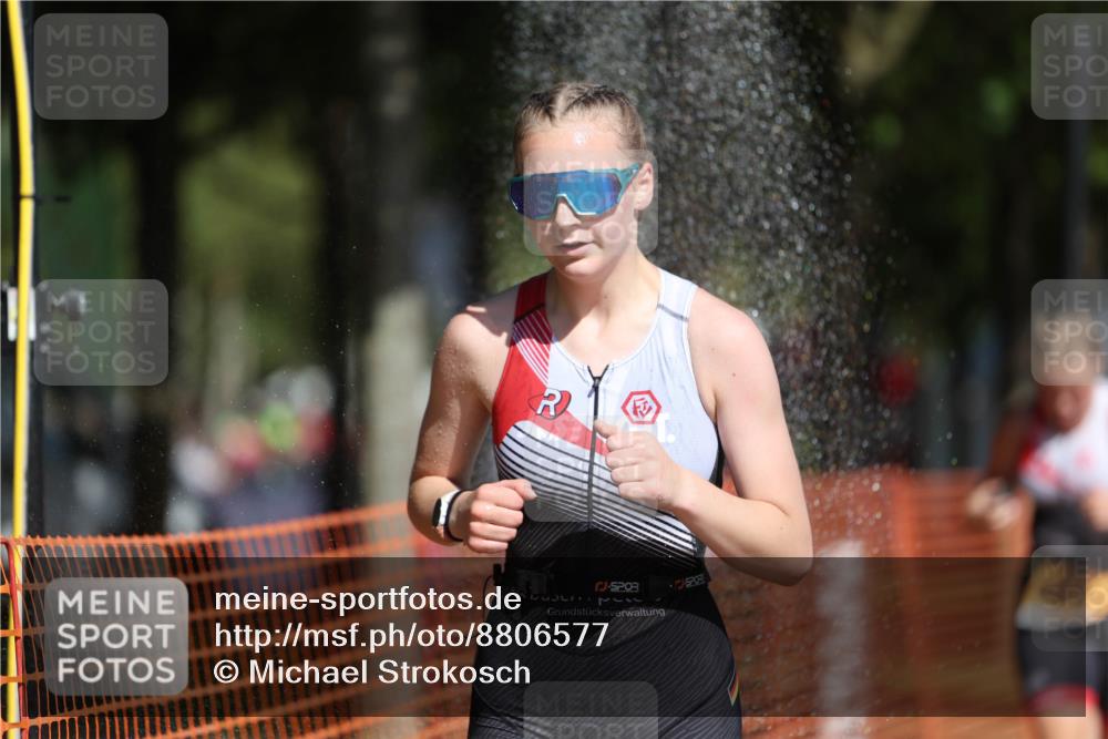 07.09.2025 - 19. Norderstedt Triathlon Michael Strokosch http://msf.ph/oto/8806577 07.09.2025 12:10:01 Laufen 860, 1153, 1197 meine-sportfotos.de