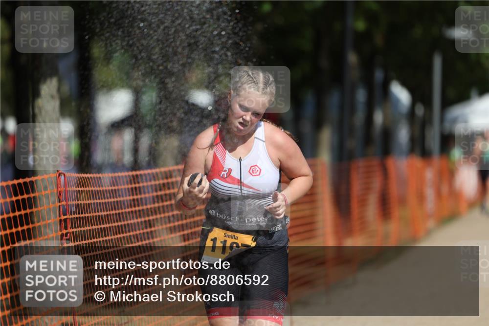07.09.2025 - 19. Norderstedt Triathlon Michael Strokosch http://msf.ph/oto/8806592 07.09.2025 12:10:03 Laufen 1153, 1197 meine-sportfotos.de