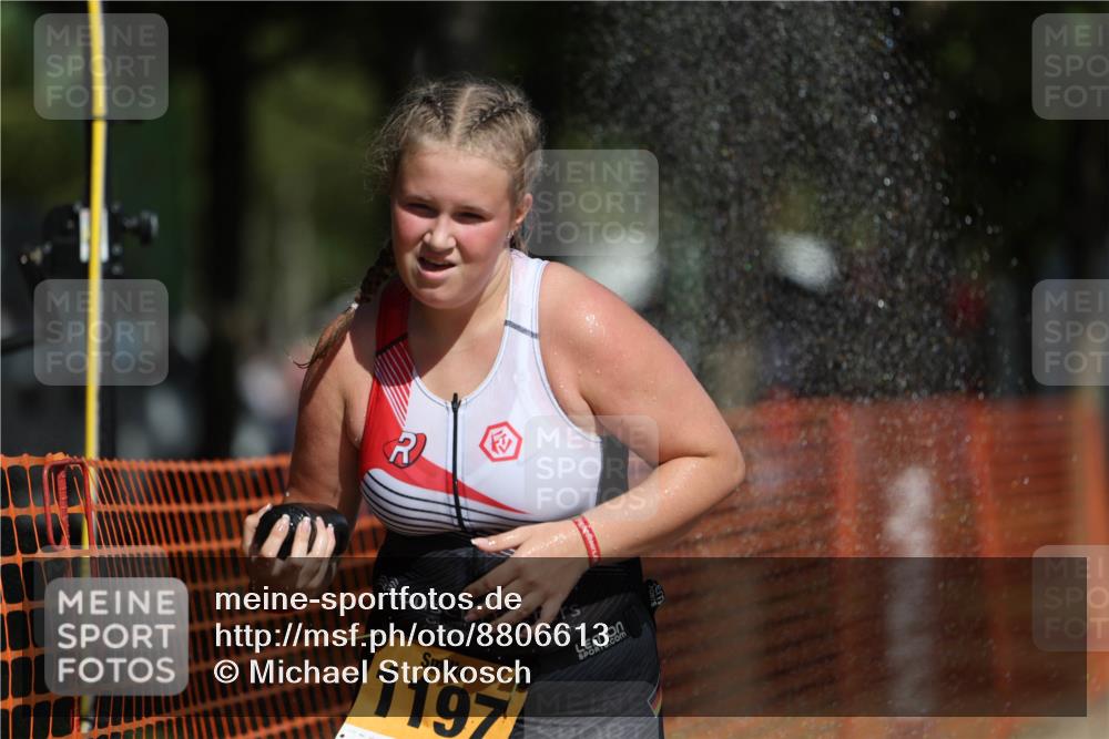 07.09.2025 - 19. Norderstedt Triathlon Michael Strokosch http://msf.ph/oto/8806613 07.09.2025 12:10:04 Laufen 1153, 1197 meine-sportfotos.de