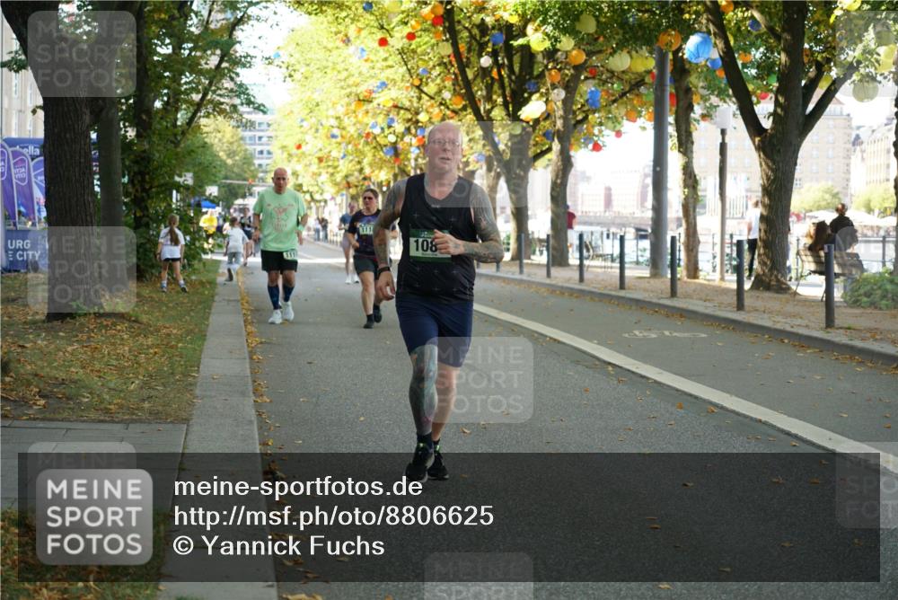 07.09.2025 - BARMER Alsterlauf Yannick Fuchs http://msf.ph/oto/8806625 07.09.2025 11:55:18 Laufen 1119, 111, 108 meine-sportfotos.de