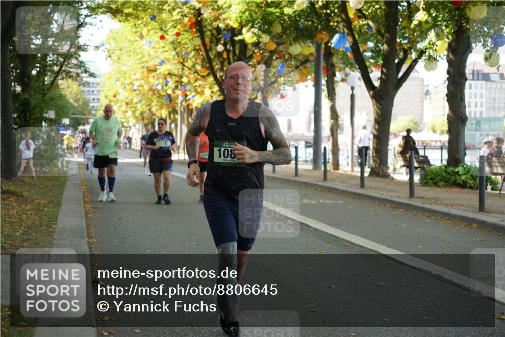 07.09.2025 - BARMER Alsterlauf Yannick Fuchs http://msf.ph/oto/8806645 07.09.2025 11:55:19 Laufen 136, 108 meine-sportfotos.de