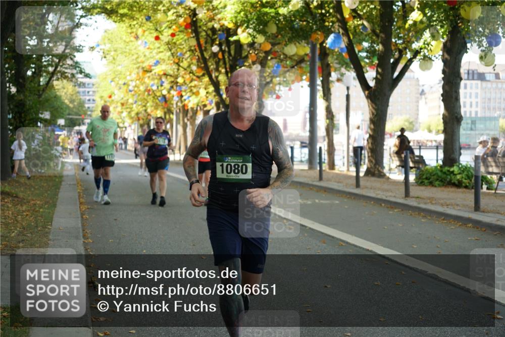 07.09.2025 - BARMER Alsterlauf Yannick Fuchs http://msf.ph/oto/8806651 07.09.2025 11:55:19 Laufen 16, 1080 meine-sportfotos.de