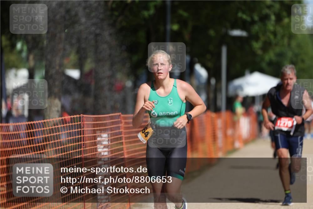 07.09.2025 - 19. Norderstedt Triathlon Michael Strokosch http://msf.ph/oto/8806653 07.09.2025 12:10:15 Laufen 826, 1164, 1279 meine-sportfotos.de