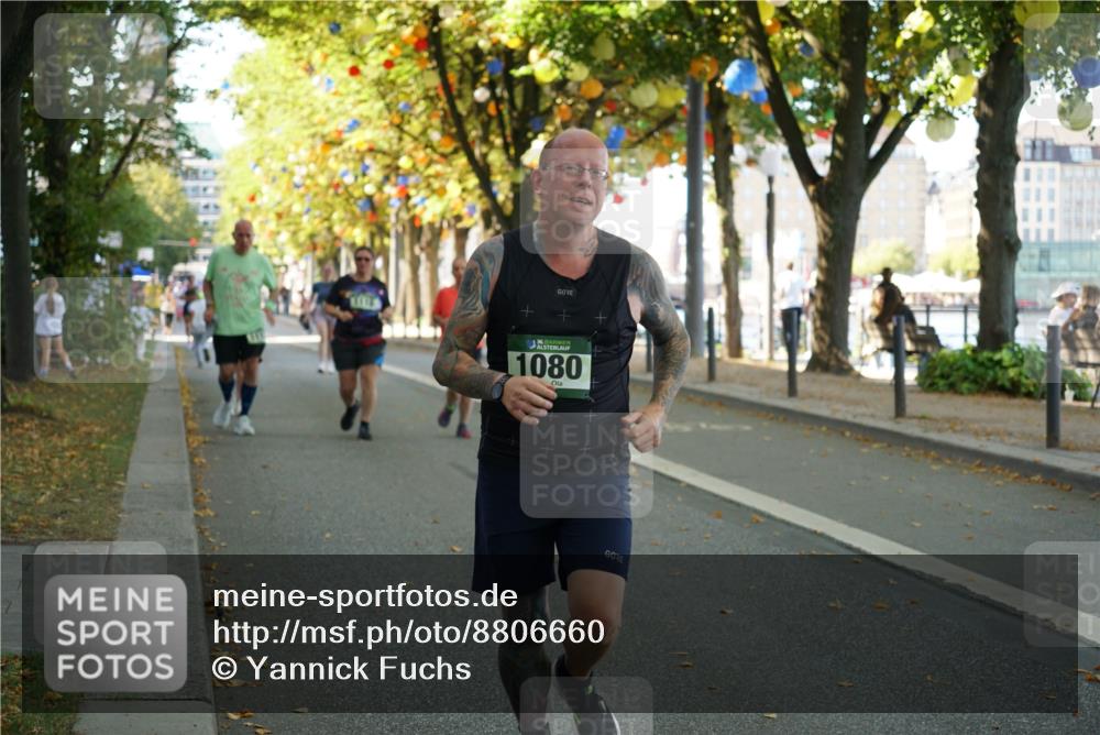 07.09.2025 - BARMER Alsterlauf Yannick Fuchs http://msf.ph/oto/8806660 07.09.2025 11:55:19 Laufen 1080 meine-sportfotos.de
