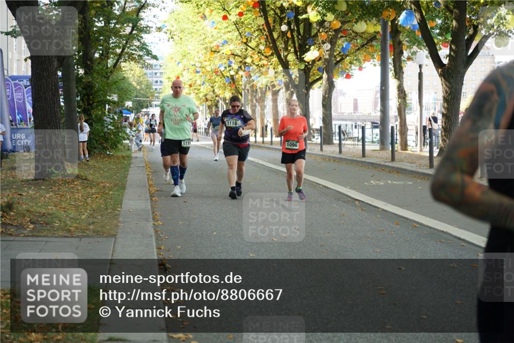 07.09.2025 - BARMER Alsterlauf Yannick Fuchs http://msf.ph/oto/8806667 07.09.2025 11:55:20 Laufen 2025, 1119, 1118, 1096 meine-sportfotos.de
