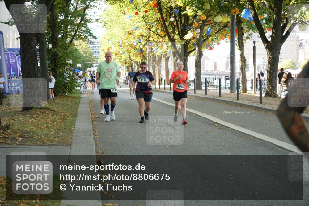 07.09.2025 - BARMER Alsterlauf Yannick Fuchs http://msf.ph/oto/8806675 07.09.2025 11:55:20 Laufen 2025, 1119, 1118, 1096 meine-sportfotos.de