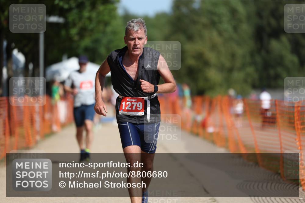 07.09.2025 - 19. Norderstedt Triathlon Michael Strokosch http://msf.ph/oto/8806680 07.09.2025 12:10:17 Laufen 826, 1164, 1279 meine-sportfotos.de