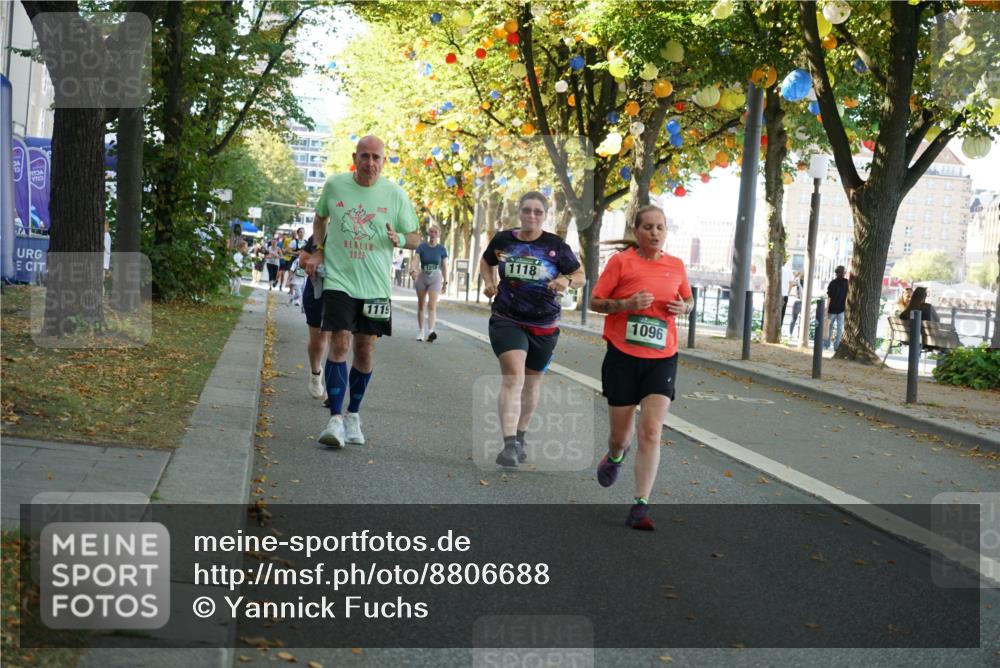 07.09.2025 - BARMER Alsterlauf Yannick Fuchs http://msf.ph/oto/8806688 07.09.2025 11:55:22 Laufen 2025, 1119, 1118, 1096 meine-sportfotos.de