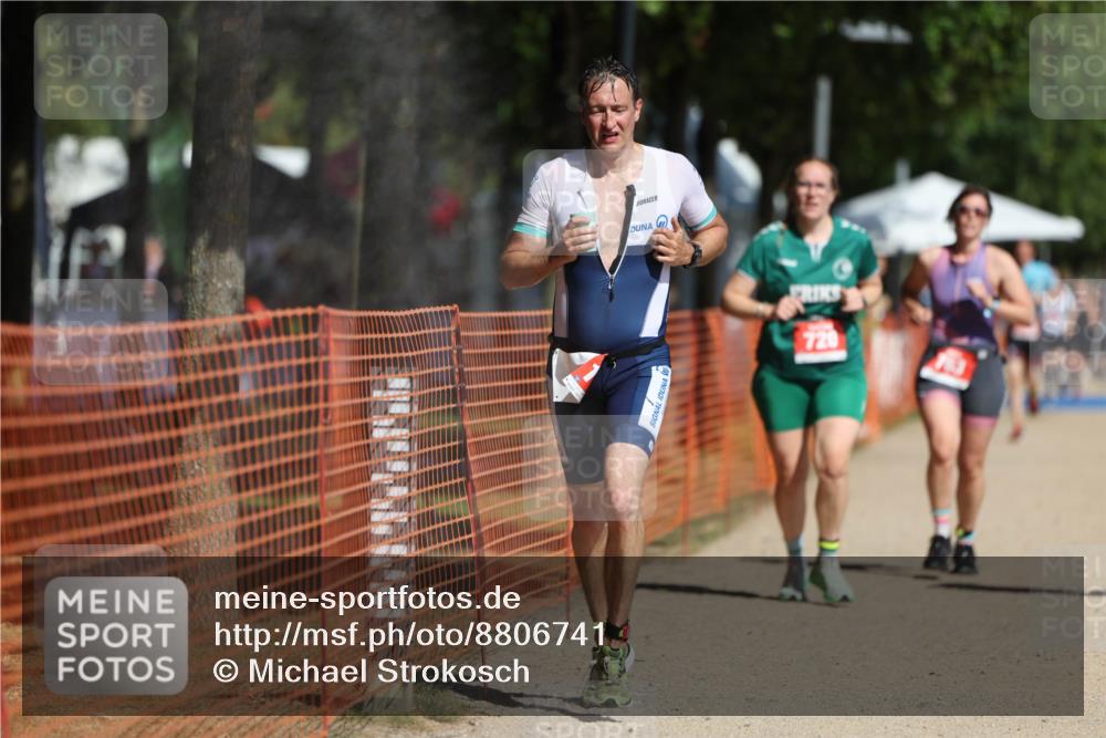 07.09.2025 - 19. Norderstedt Triathlon Michael Strokosch http://msf.ph/oto/8806741 07.09.2025 12:10:28 Laufen 720, 763, 782, 1363 meine-sportfotos.de