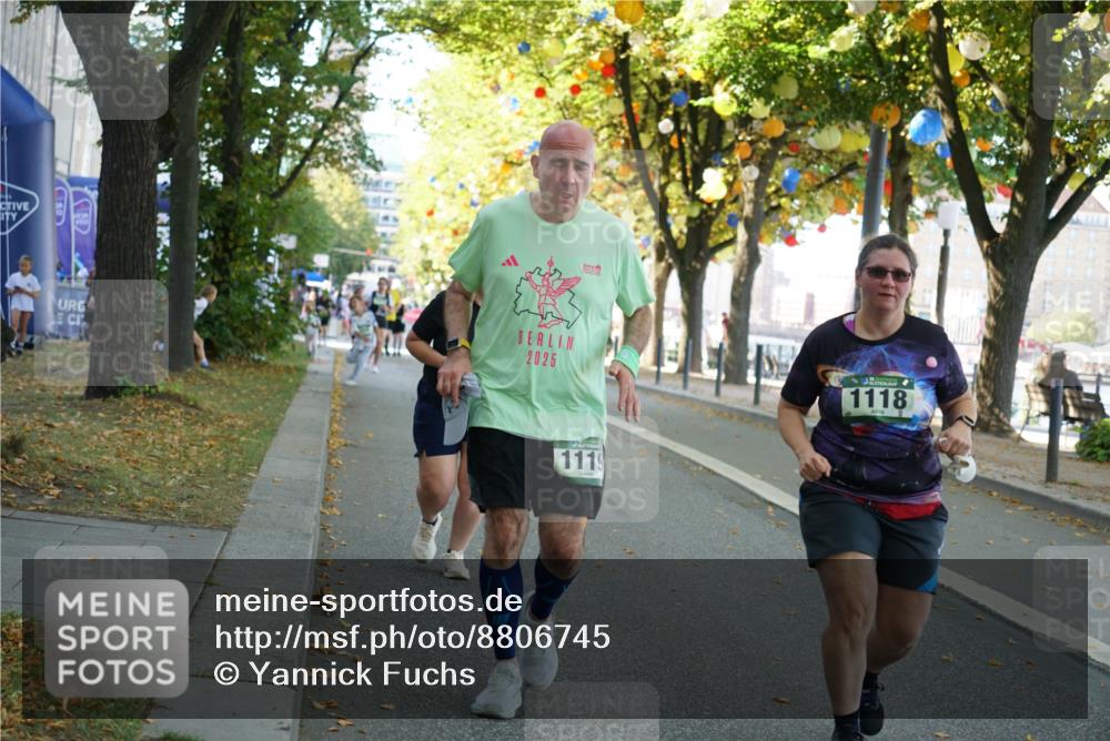 07.09.2025 - BARMER Alsterlauf Yannick Fuchs http://msf.ph/oto/8806745 07.09.2025 11:55:25 Laufen 2025, 1119, 1118 meine-sportfotos.de