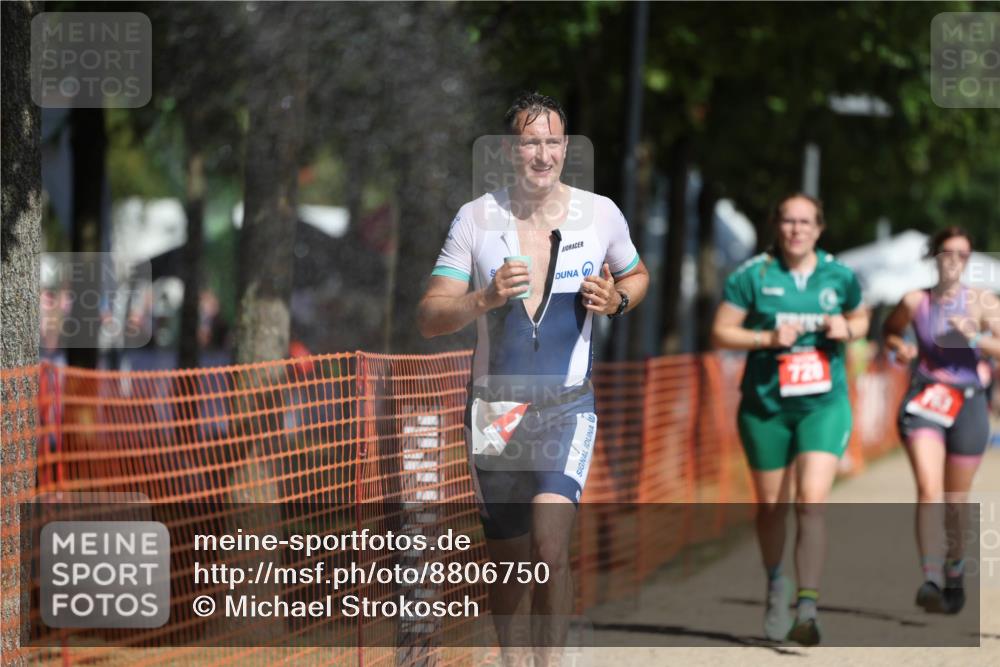 07.09.2025 - 19. Norderstedt Triathlon Michael Strokosch http://msf.ph/oto/8806750 07.09.2025 12:10:29 Laufen 720, 763, 782, 1363 meine-sportfotos.de