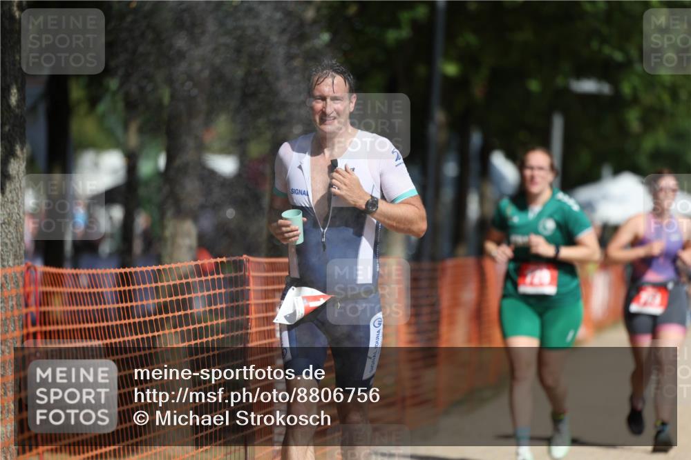 07.09.2025 - 19. Norderstedt Triathlon Michael Strokosch http://msf.ph/oto/8806756 07.09.2025 12:10:29 Laufen 720, 763, 782, 1363 meine-sportfotos.de