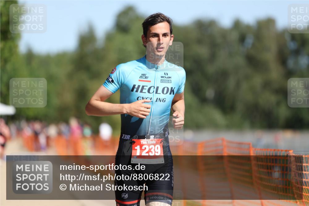 07.09.2025 - 19. Norderstedt Triathlon Michael Strokosch http://msf.ph/oto/8806822 07.09.2025 12:10:40 Laufen 1239 meine-sportfotos.de