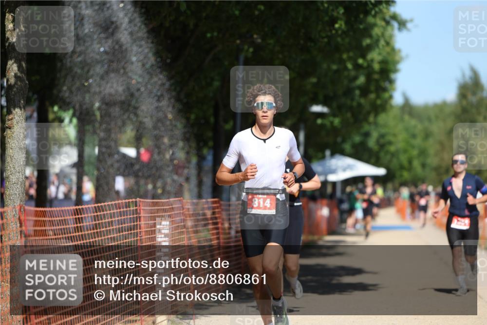 07.09.2025 - 19. Norderstedt Triathlon Michael Strokosch http://msf.ph/oto/8806861 07.09.2025 13:18:32 Laufen 313, 814, 1344, 1354 meine-sportfotos.de