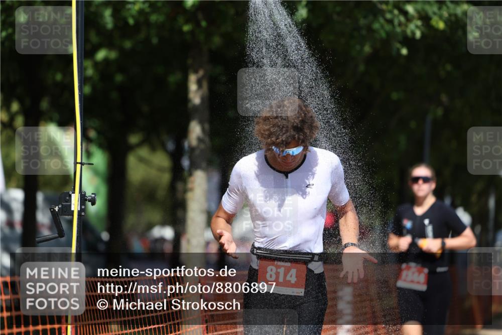 07.09.2025 - 19. Norderstedt Triathlon Michael Strokosch http://msf.ph/oto/8806897 07.09.2025 13:18:33 Laufen 814, 1344, 1354 meine-sportfotos.de