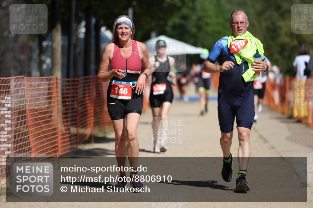 07.09.2025 - 19. Norderstedt Triathlon Michael Strokosch http://msf.ph/oto/8806910 07.09.2025 12:40:34 Laufen 146, 170, 709, 1288 meine-sportfotos.de