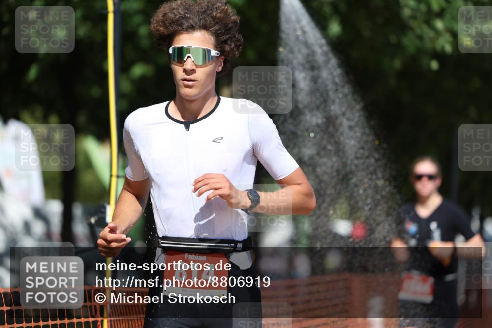 07.09.2025 - 19. Norderstedt Triathlon Michael Strokosch http://msf.ph/oto/8806919 07.09.2025 13:18:34 Laufen 814, 1344, 1354 meine-sportfotos.de