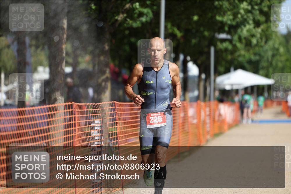07.09.2025 - 19. Norderstedt Triathlon Michael Strokosch http://msf.ph/oto/8806923 07.09.2025 11:28:36 Laufen 225 meine-sportfotos.de