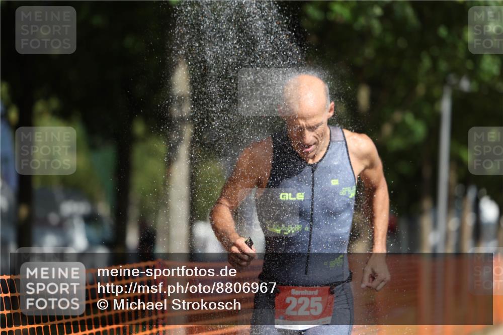 07.09.2025 - 19. Norderstedt Triathlon Michael Strokosch http://msf.ph/oto/8806967 07.09.2025 11:28:38 Laufen 225 meine-sportfotos.de