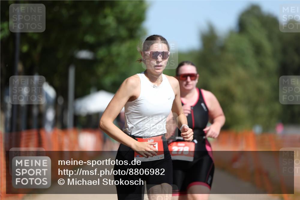 07.09.2025 - 19. Norderstedt Triathlon Michael Strokosch http://msf.ph/oto/8806982 07.09.2025 12:11:02 Laufen 278, 731 meine-sportfotos.de