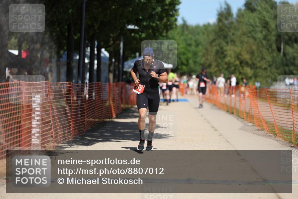 07.09.2025 - 19. Norderstedt Triathlon Michael Strokosch http://msf.ph/oto/8807012 07.09.2025 13:18:41 Laufen 712 meine-sportfotos.de