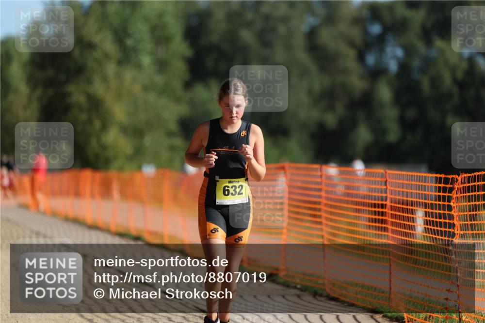 07.09.2025 - 19. Norderstedt Triathlon Michael Strokosch http://msf.ph/oto/8807019 07.09.2025 09:47:47 Laufen 632 meine-sportfotos.de