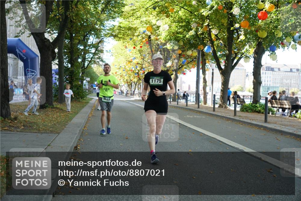 07.09.2025 - BARMER Alsterlauf Yannick Fuchs http://msf.ph/oto/8807021 07.09.2025 11:56:05 Laufen 8144, 1175 meine-sportfotos.de