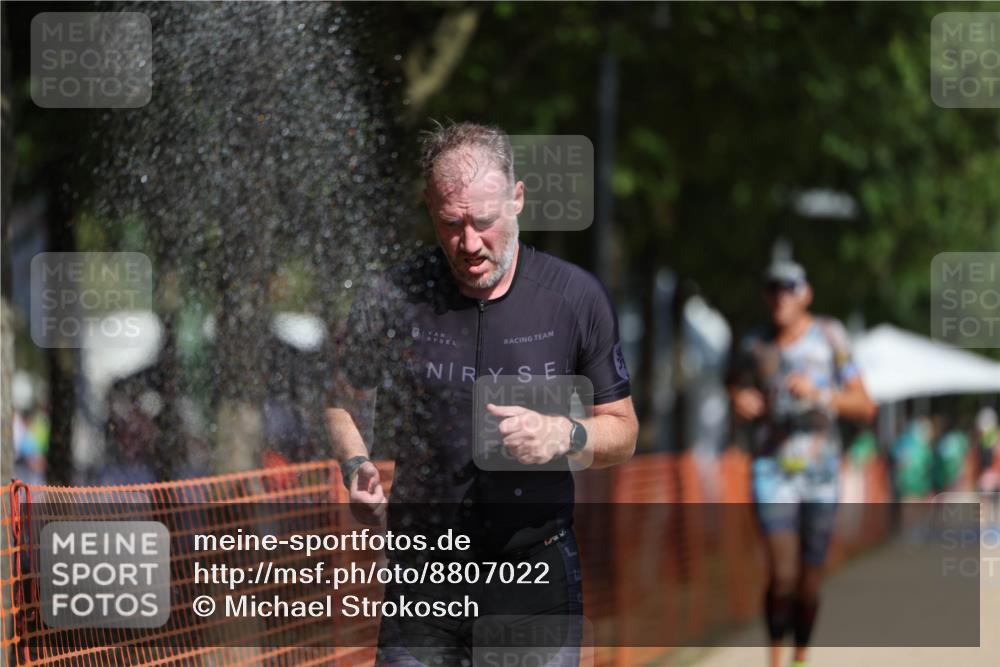 07.09.2025 - 19. Norderstedt Triathlon Michael Strokosch http://msf.ph/oto/8807022 07.09.2025 12:11:18 Laufen 729, 787 meine-sportfotos.de