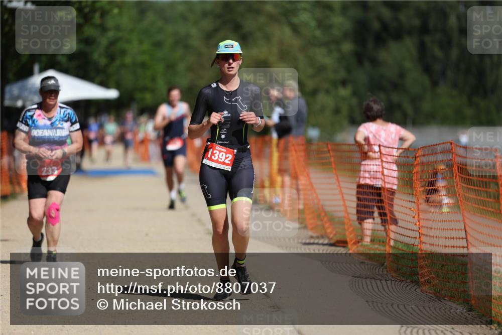 07.09.2025 - 19. Norderstedt Triathlon Michael Strokosch http://msf.ph/oto/8807037 07.09.2025 12:40:43 Laufen 218, 233, 709, 1392 meine-sportfotos.de
