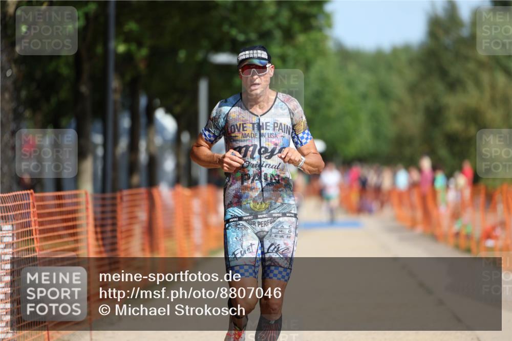 07.09.2025 - 19. Norderstedt Triathlon Michael Strokosch http://msf.ph/oto/8807046 07.09.2025 12:11:20 Laufen 729, 787 meine-sportfotos.de