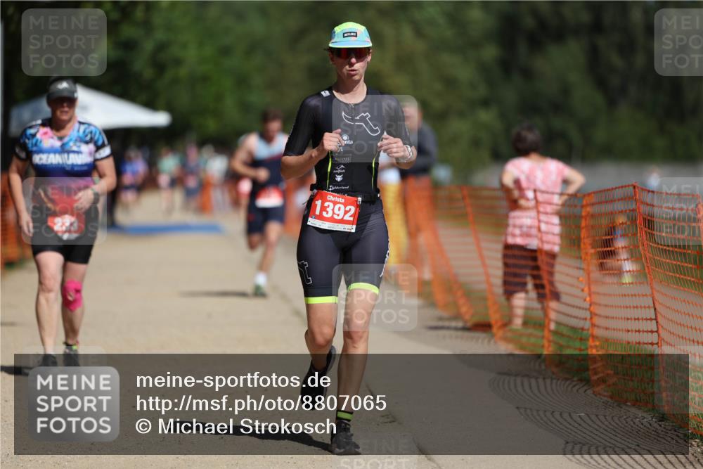 07.09.2025 - 19. Norderstedt Triathlon Michael Strokosch http://msf.ph/oto/8807065 07.09.2025 12:40:44 Laufen 218, 233, 709, 1392 meine-sportfotos.de