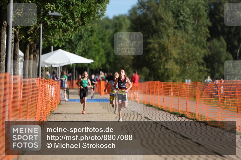 07.09.2025 - 19. Norderstedt Triathlon Michael Strokosch http://msf.ph/oto/8807088 07.09.2025 09:48:09 Laufen 579 meine-sportfotos.de