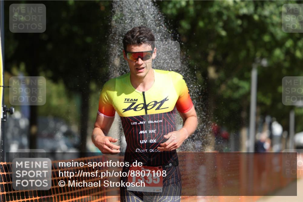 07.09.2025 - 19. Norderstedt Triathlon Michael Strokosch http://msf.ph/oto/8807108 07.09.2025 11:29:27 Laufen 1335, 1355 meine-sportfotos.de