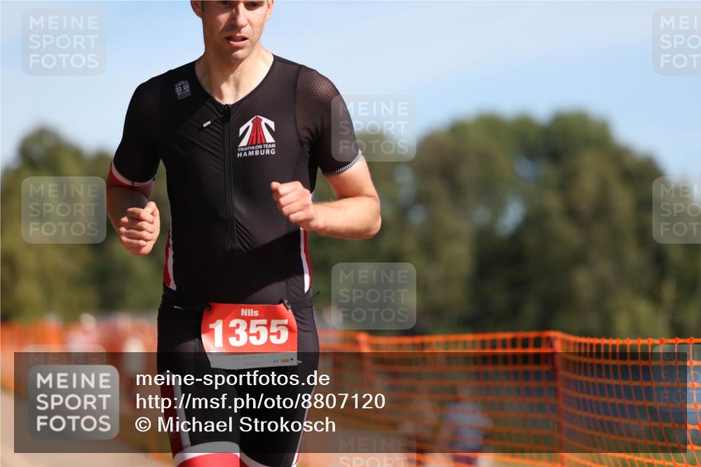 07.09.2025 - 19. Norderstedt Triathlon Michael Strokosch http://msf.ph/oto/8807120 07.09.2025 11:29:28 Laufen 1335, 1355 meine-sportfotos.de