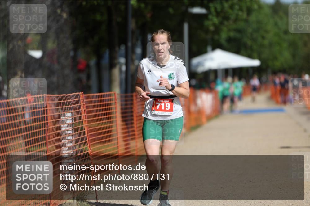 07.09.2025 - 19. Norderstedt Triathlon Michael Strokosch http://msf.ph/oto/8807131 07.09.2025 12:11:39 Laufen 281, 719, 1219 meine-sportfotos.de