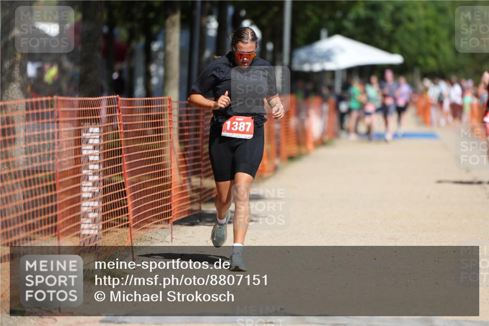 07.09.2025 - 19. Norderstedt Triathlon Michael Strokosch http://msf.ph/oto/8807151 07.09.2025 12:40:54 Laufen 218, 802, 1387 meine-sportfotos.de