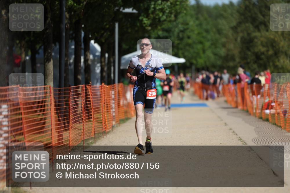 07.09.2025 - 19. Norderstedt Triathlon Michael Strokosch http://msf.ph/oto/8807156 07.09.2025 12:12:05 Laufen 296 meine-sportfotos.de