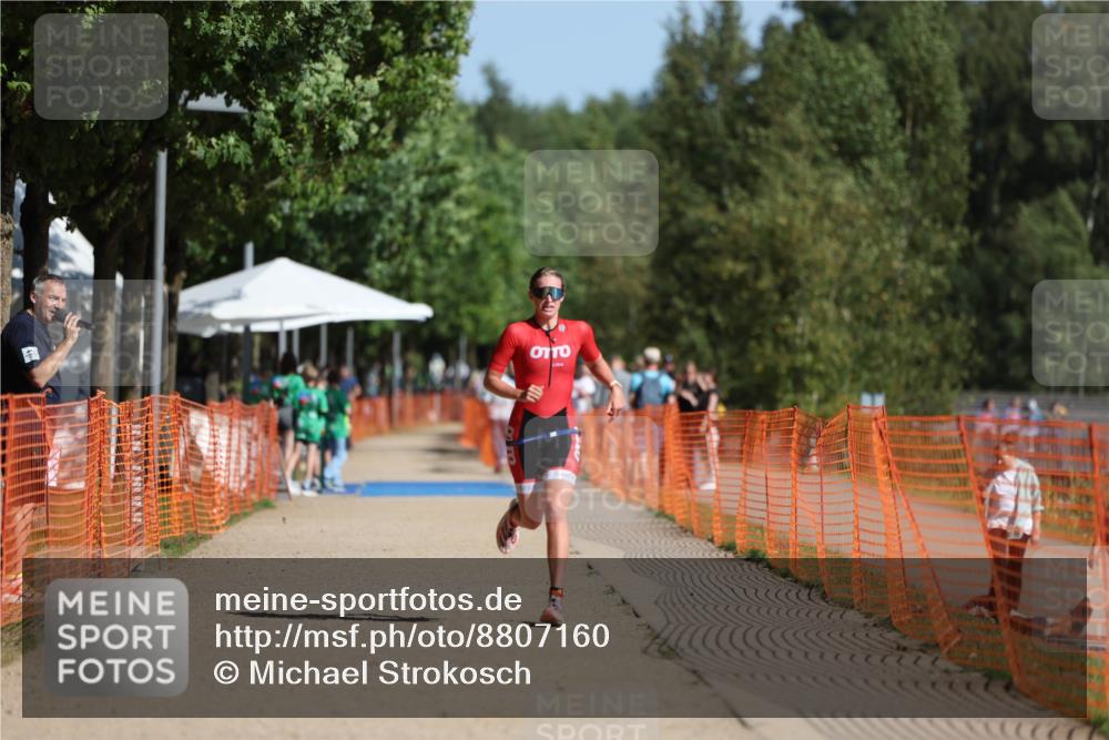 07.09.2025 - 19. Norderstedt Triathlon Michael Strokosch http://msf.ph/oto/8807160 07.09.2025 11:29:39 Laufen 231 meine-sportfotos.de
