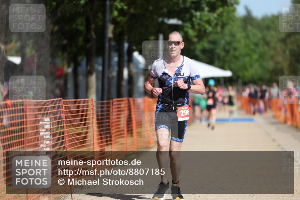 07.09.2025 - 19. Norderstedt Triathlon Michael Strokosch http://msf.ph/oto/8807185 07.09.2025 12:12:08 Laufen 296 meine-sportfotos.de