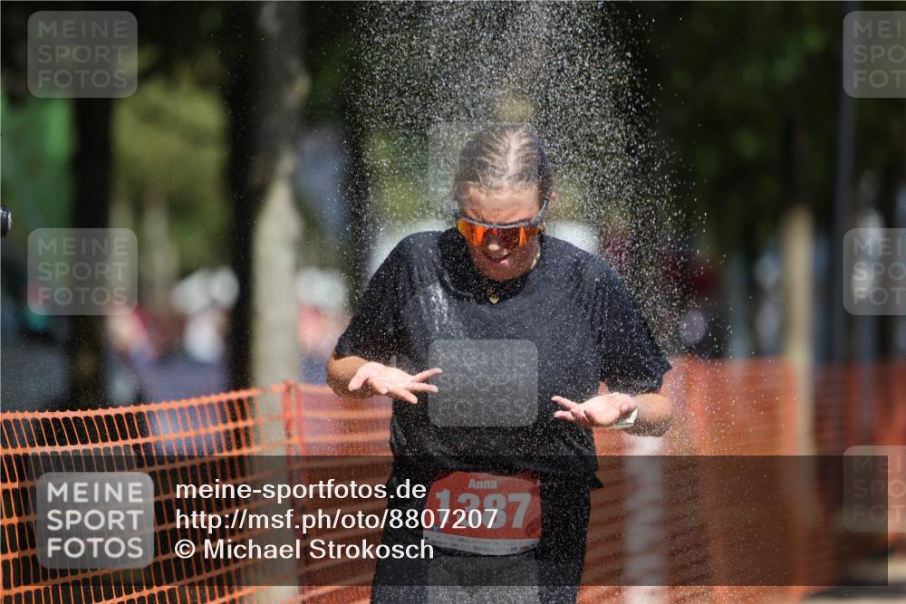 07.09.2025 - 19. Norderstedt Triathlon Michael Strokosch http://msf.ph/oto/8807207 07.09.2025 12:40:57 Laufen 802, 1387 meine-sportfotos.de
