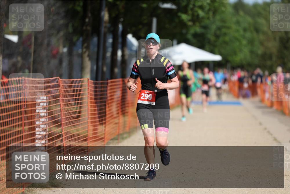 07.09.2025 - 19. Norderstedt Triathlon Michael Strokosch http://msf.ph/oto/8807209 07.09.2025 12:12:19 Laufen 299 meine-sportfotos.de