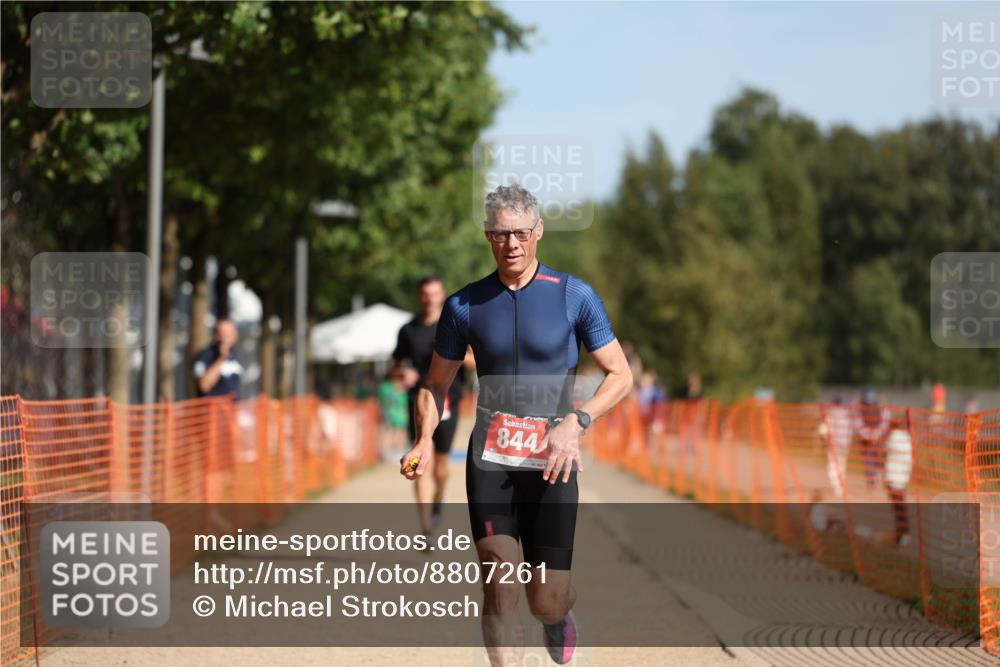 07.09.2025 - 19. Norderstedt Triathlon Michael Strokosch http://msf.ph/oto/8807261 07.09.2025 11:30:09 Laufen 844, 1323 meine-sportfotos.de